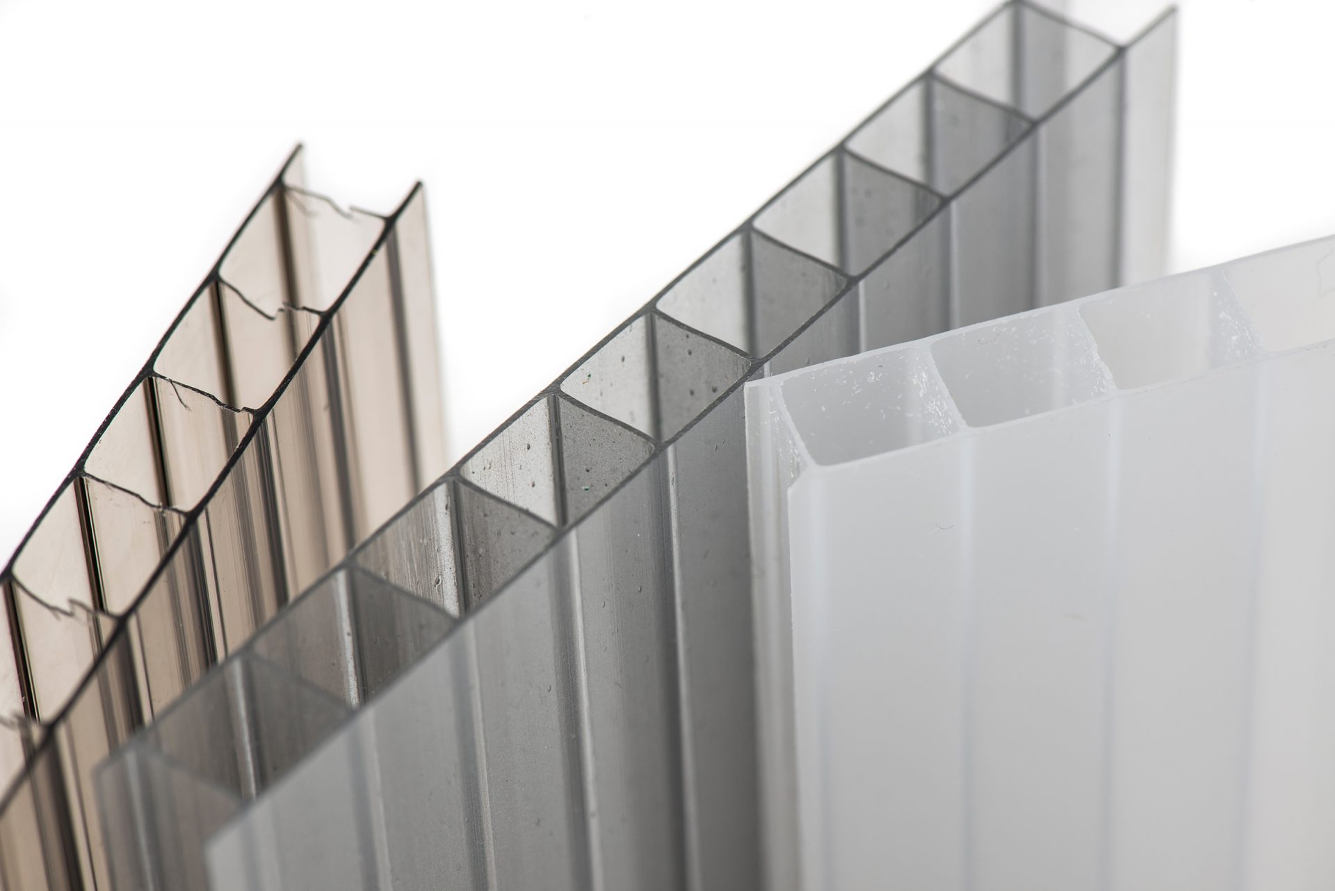 Večslojne polikarbonatne plošče barve