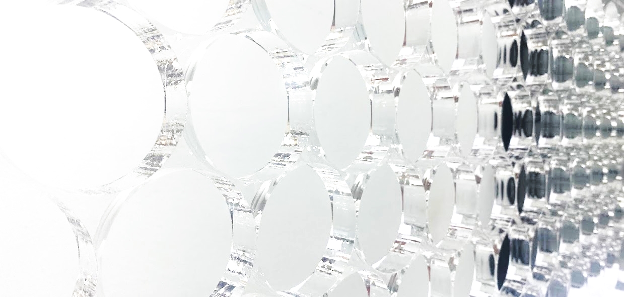 Laserski izrez pleksi stekla